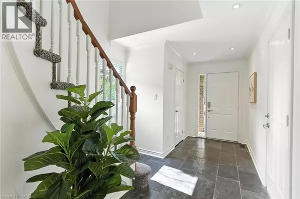 Burlington, ON L7S2L9,1245 STEPHENSON DR #16