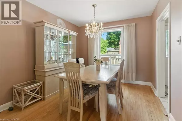 Hamilton, ON L8T1M6,1001 BRUCEDALE Avenue E