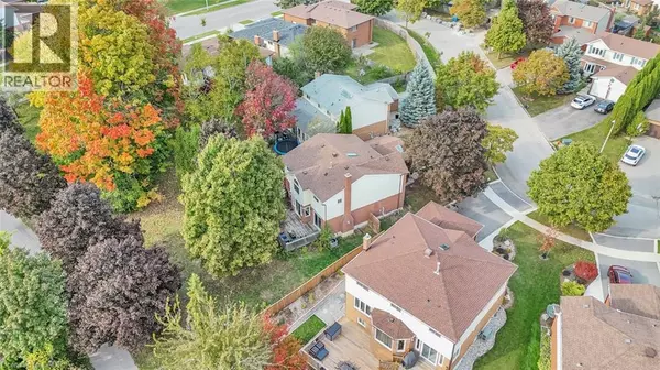 Waterloo, ON N2T1X2,104 VALLEY RIDGE Crescent