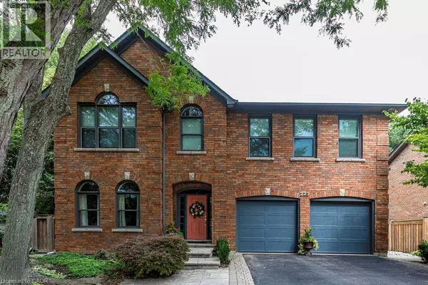 Ancaster, ON L9G3M9,223 BRIAR HILL Crescent