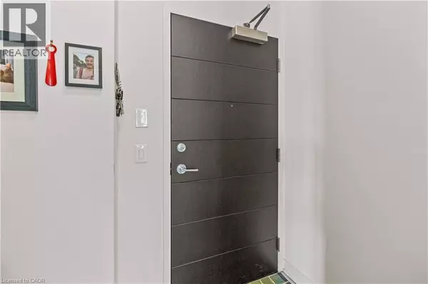 Hamilton, ON L8N1B5,212 KING WILLIAM ST East #415