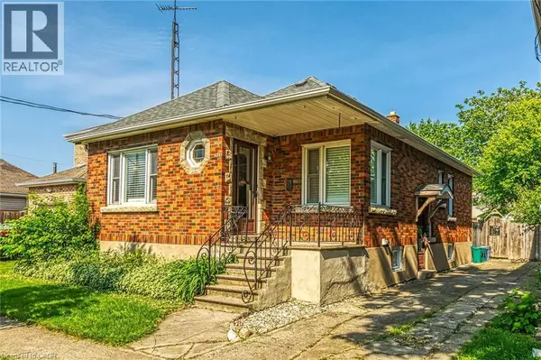 70 CONCORD Avenue, St. Catharines, ON L2M5N8