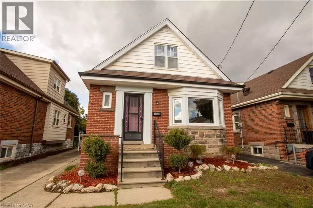Hamilton, ON L8K2R3,186 HUXLEY Avenue S