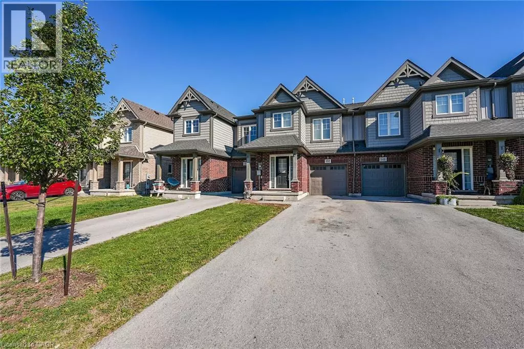 Welland, ON L3C0G8,152 HERON Street