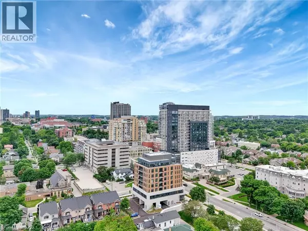 Waterloo, ON N2J0E7,181 KING ST South #1414