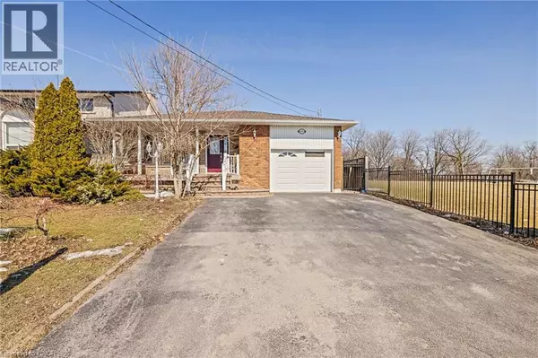 Hamilton, ON L8W1G9,490 QUEEN VICTORIA Drive