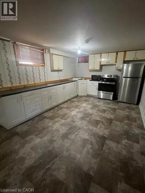 Simcoe, ON N3Y4A1,171 KING Lane