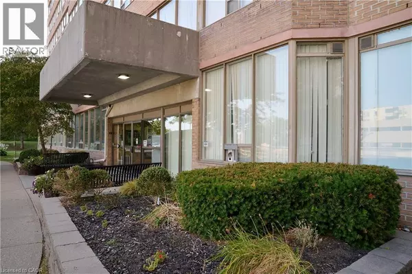 Kitchener, ON N2A3Z9,3227 KING ST #909