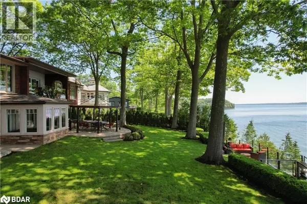 13 GEORGINA Drive, Oro-medonte, ON L4M1E9