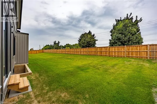 Waterford, ON N0E1Y0,99 AMBER Street