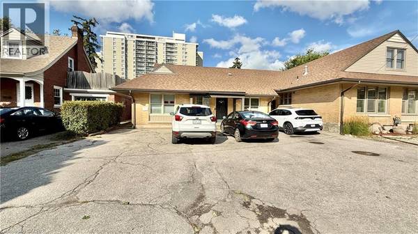 74 QUEEN ST North #B, Kitchener, ON N2H2H3