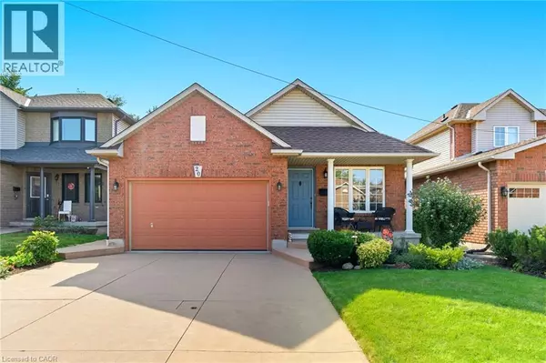 Hamilton, ON L9C7V5,20 DIAMOND Court