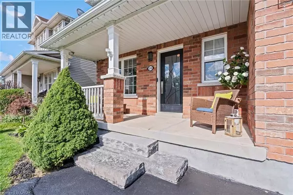 Brantford, ON N3T0A6,28 HOLLINRAKE Avenue