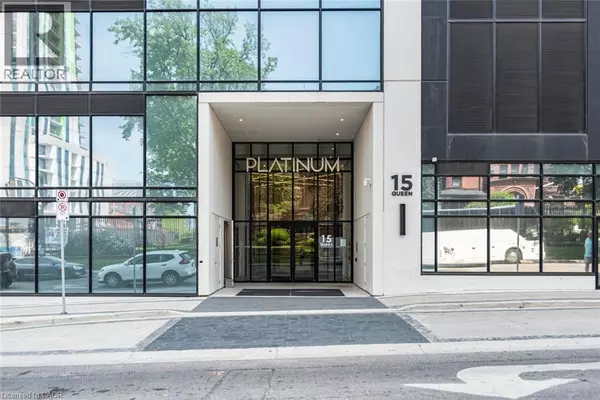 Hamilton, ON L8P0C6,15 QUEEN ST South #909