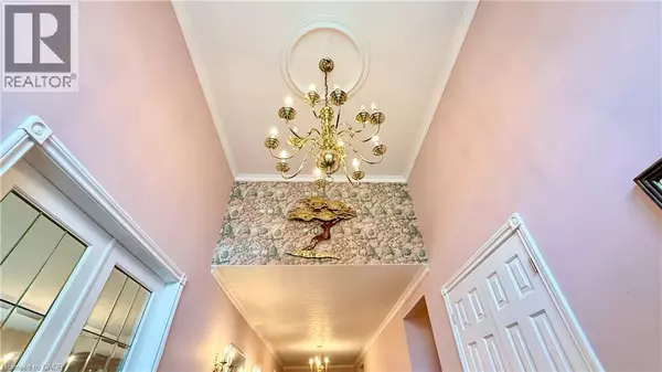 Waterford, ON N0E1Y0,4 ORCHARD Crescent