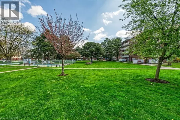 St. Catharines, ON L2N5T3,198 SCOTT ST #220