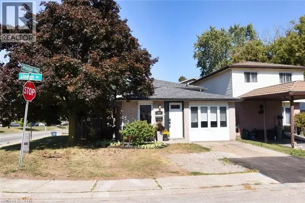 Cambridge, ON N3H4Y2,302 LINDEN Drive