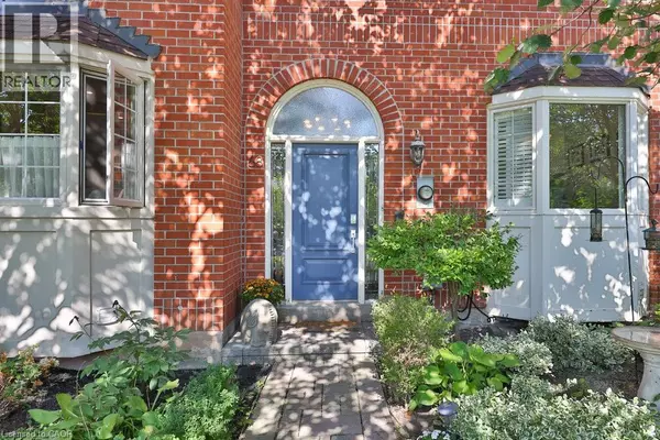 Oakville, ON L6L6K9,68 TRADEWIND Drive