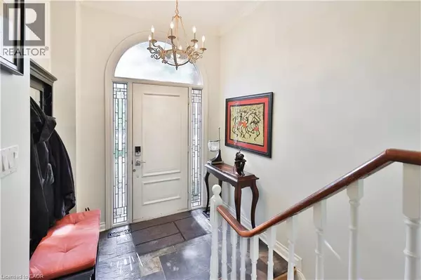 Oakville, ON L6L6K9,68 TRADEWIND Drive