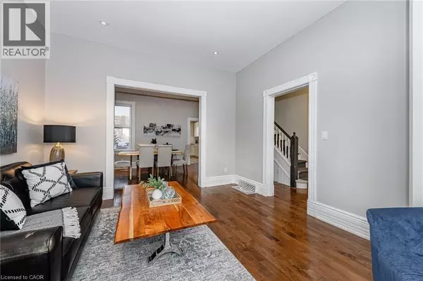 Guelph, ON N1H3P7,103 SURREY Street E