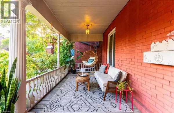 Hamilton, ON L8L1R2,483 KING WILLIAM Street