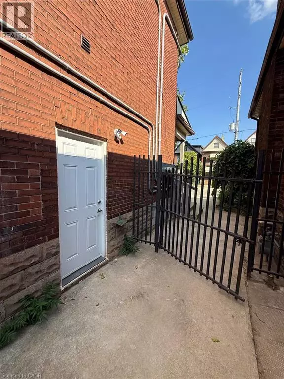 Hamilton, ON L8L6G7,187 STIRTON ST #Lower