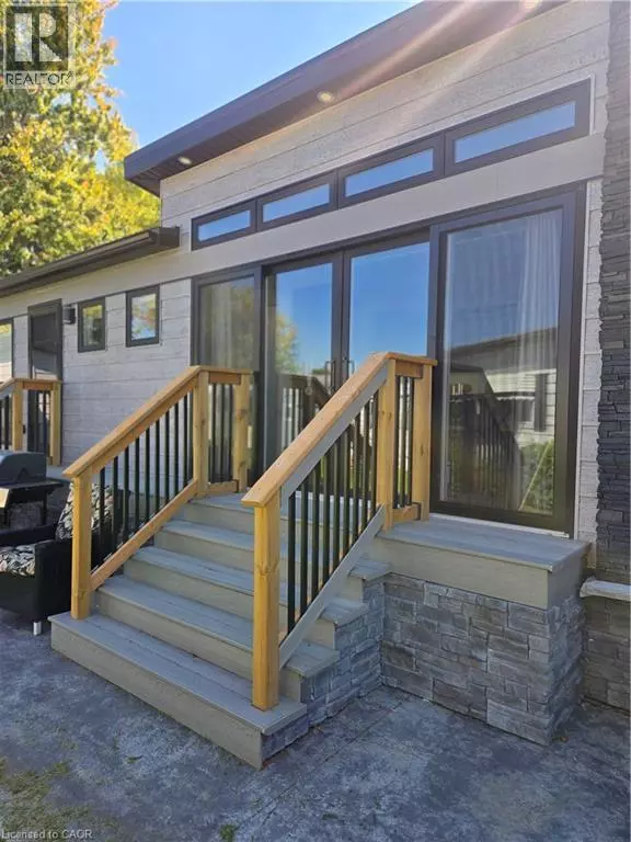 22220 CHARING CROSS RD #30, Chatham, ON N7M5V8