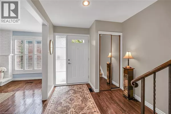 Burlington, ON L7P3A7,1560 KERNS RD #7