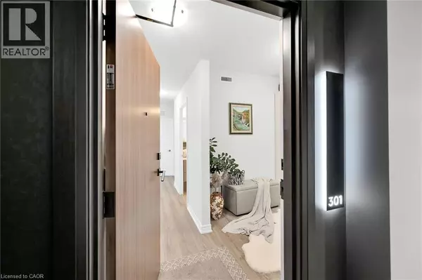 Stoney Creek, ON L8E5B7,121 HIGHWAY 8 #301