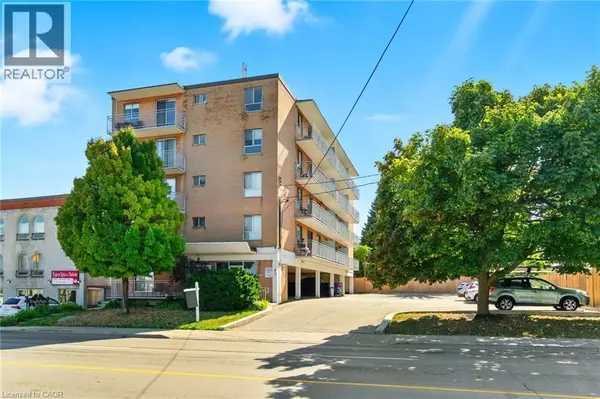 2322 KING ST East #41, Hamilton, ON L8K1X4