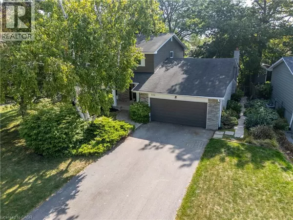 Oakville, ON L6L3L1,222 VANCE Drive