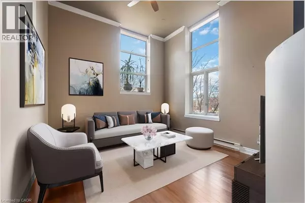 Dundas, ON L9H6P8,50 MAIN ST #202