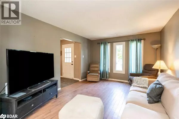 Angus, ON L0M1B0,51 NOTTAWASAGA Drive