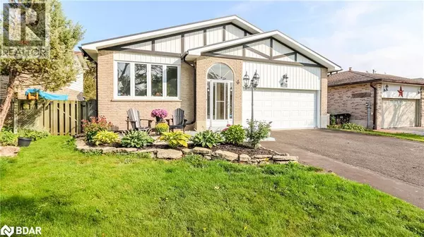 6 FITZROY Terrace, Barrie, ON L4N2Z3