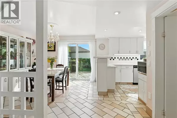 St. Catharines, ON L2P2T8,39 CLAYBURN Avenue