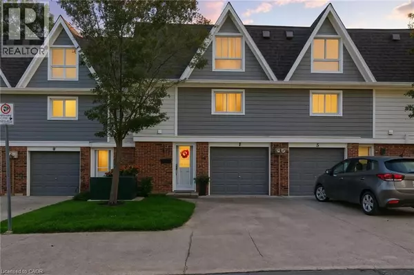 7 TRUDY Court, Dundas, ON L9H5P6