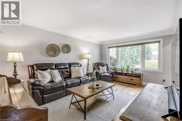 Burlington, ON L7P1E1,1216 DE QUINCY Crescent