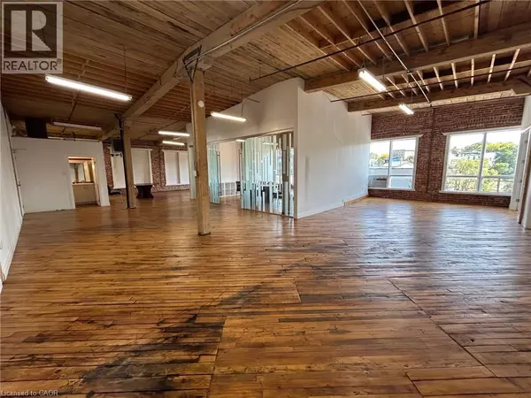 Cambridge, ON N3C1C3,25 MILLING RD #306