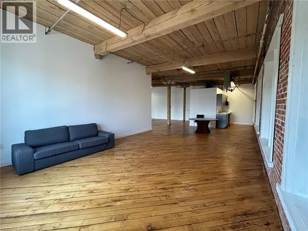 Cambridge, ON N3C1C3,25 MILLING RD #306