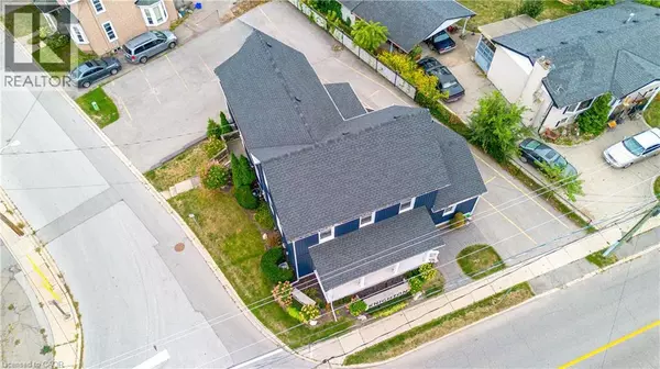 Grimsby, ON L3M3H1,42 ONTARIO Street