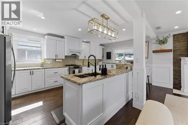 Stoney Creek, ON L8E1N7,182 FEDERAL Street