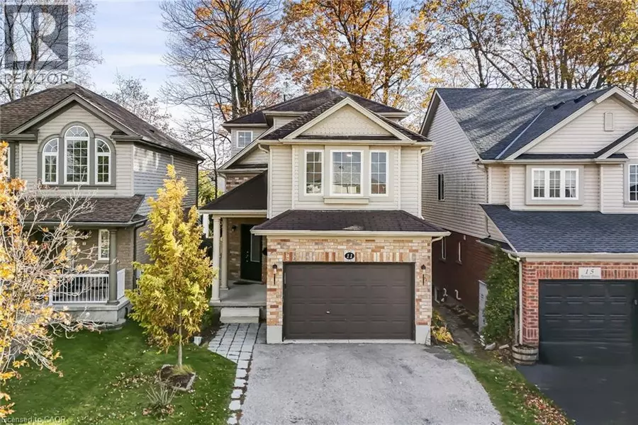 11 RENNER Drive, Cambridge, ON N3C4N7