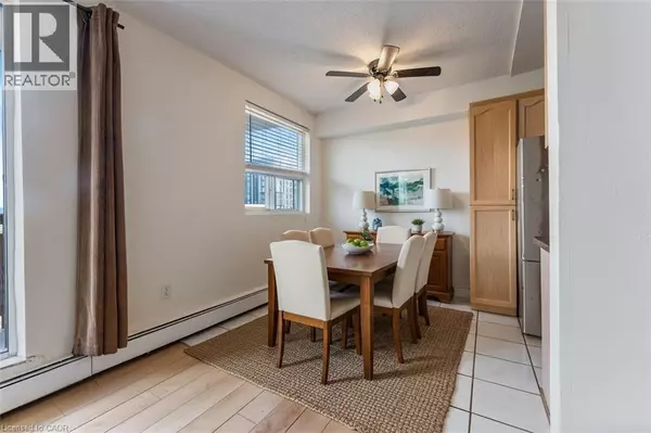 Hamilton, ON L8G1B4,851 QUEENSTON RD #802