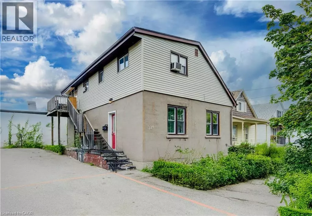 Kitchener, ON N2H4X1,324 MAPLE AVE #BASEMENT