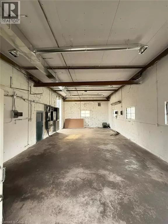 Cambridge, ON N1R1A2,8 MUNCH Avenue