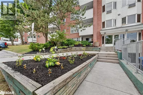 Barrie, ON L4M6J3,126 BELL FARM RD #B08