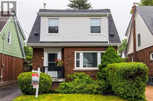 Hamilton, ON L8M2Y3,19 GILMORE Place