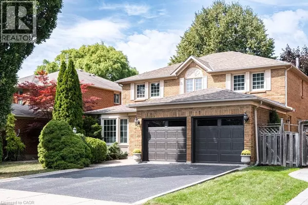 2127 BRAYS Lane, Oakville, ON L6M2T2
