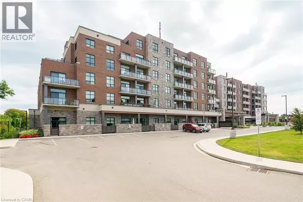 Burlington, ON L7N1M8,3290 NEW ST #206