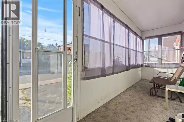 Hamilton, ON L8H4K3,30 FREDERICK Avenue